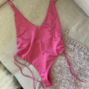 Sommer swim basically new one piece